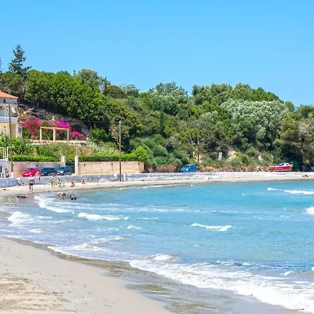 Dora's Tsilivi House A By 